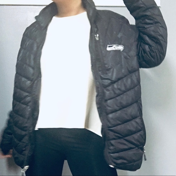 CUTTER & BUCK // CLIQUE • Seahawks Puffer Jacket L